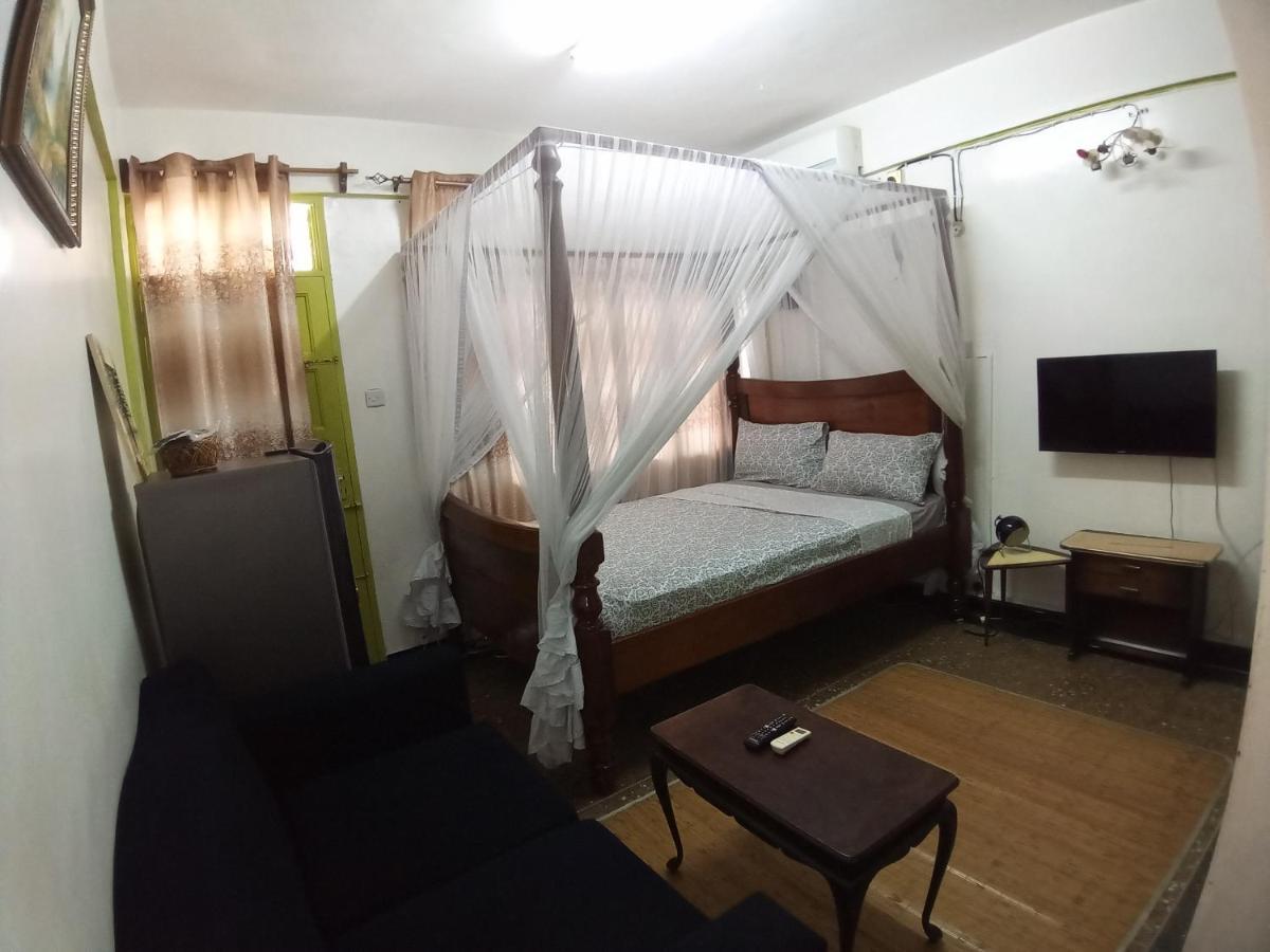Safi Apartment Момбаса Екстериор снимка