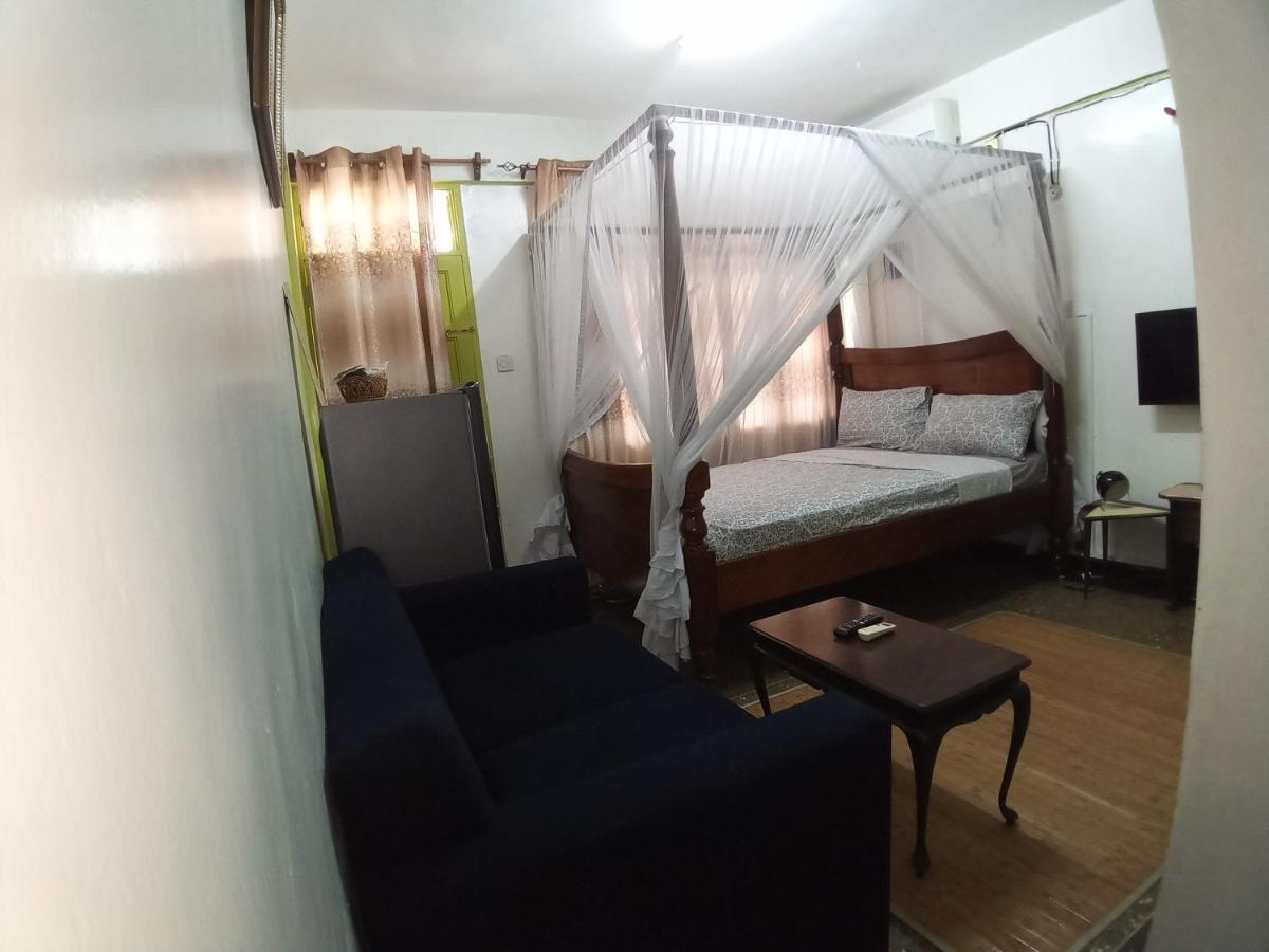 Safi Apartment Момбаса Екстериор снимка
